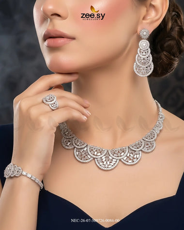 Scalloped Fan Baguette Necklace Set