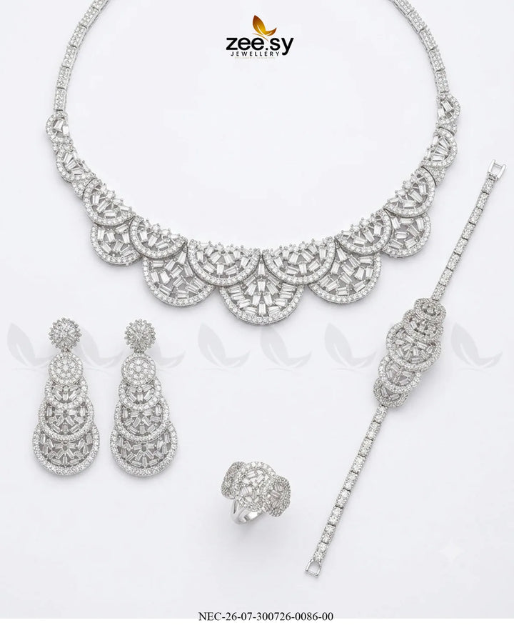 Scalloped Fan Baguette Necklace Set