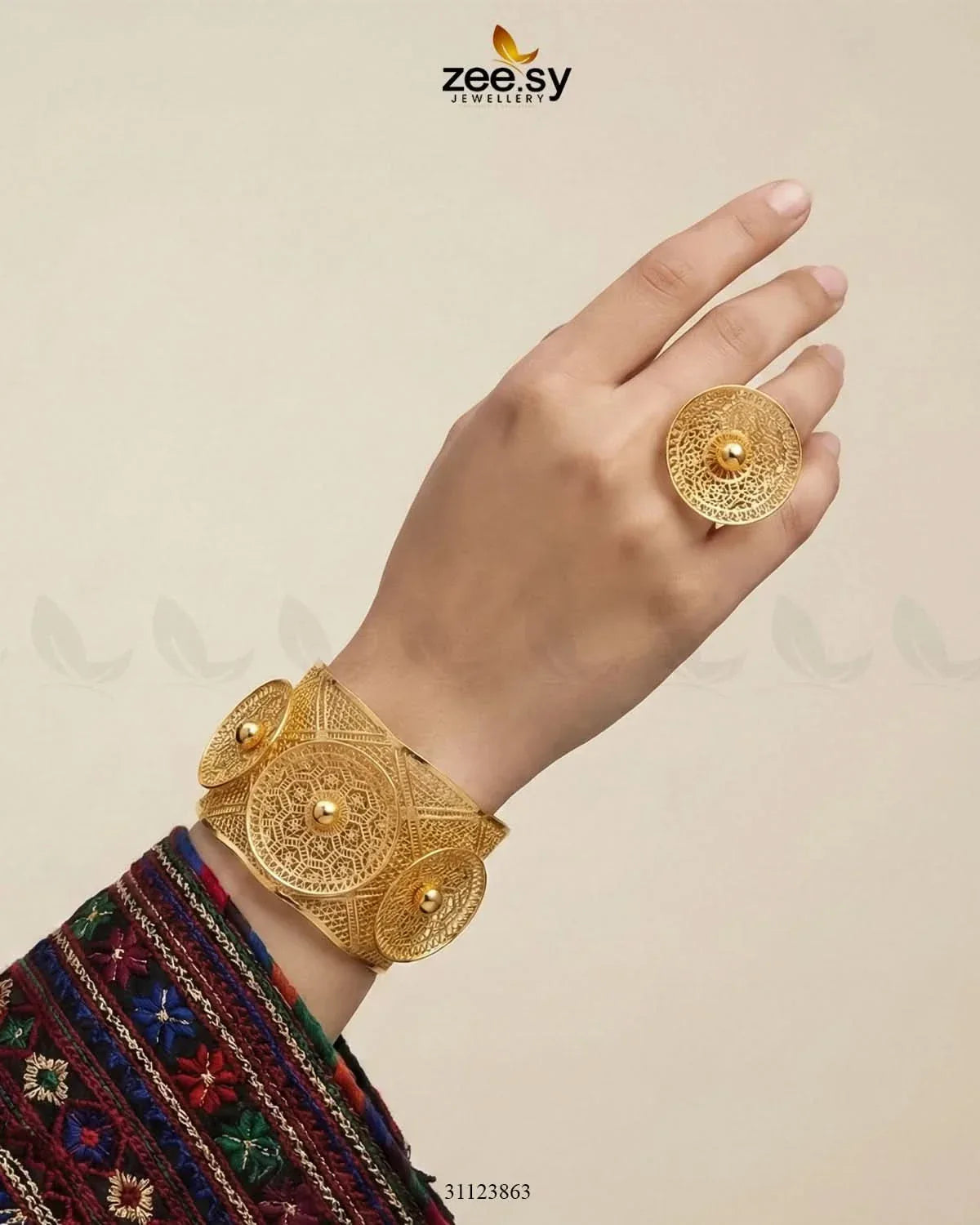 Sculpted Botanical Baai Bangle Ring Set - Zeesy.pk