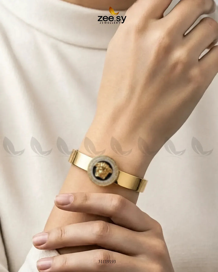 Shard Medusa Head Bracelet