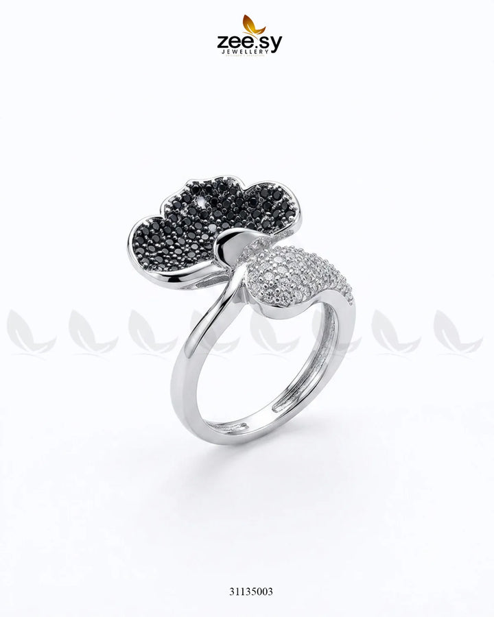 Silver Statement Gemstone Ring Finger Ring - Zeesy Jewellery Pakistan | Premium Artificial & Imitation Jewellery