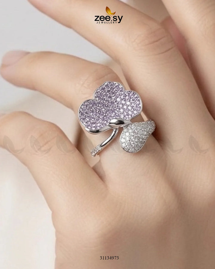 Silver Statement Gemstone Ring Finger Ring - Zeesy Jewellery Pakistan | Premium Artificial & Imitation Jewellery