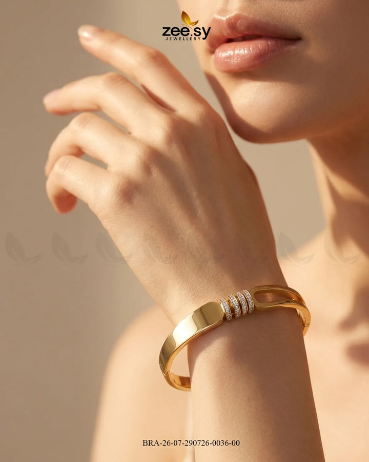 Sleek Triple Band Crystal Bracelet Bracelet - Zeesy Jewellery Pakistan | Premium Artificial & Imitation Jewellery