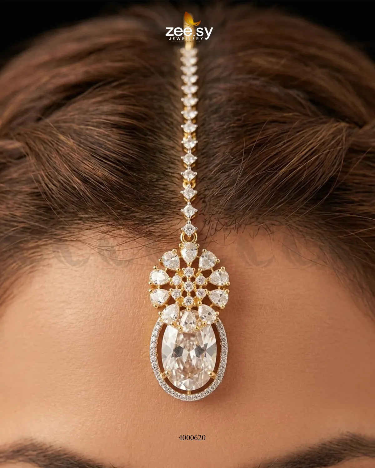 RHS09 sparkling American diamond necklace set in white, featuring a detailed necklace and matching earrings