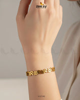 Steeze Leaf Stainless Steel Bracelet - Zeesy Jewellery