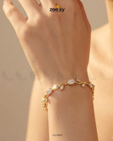 Tulip Cut Stones Floral Bracelet Finger Ring - Zeesy Jewellery Pakistan | Premium Artificial & Imitation Jewellery