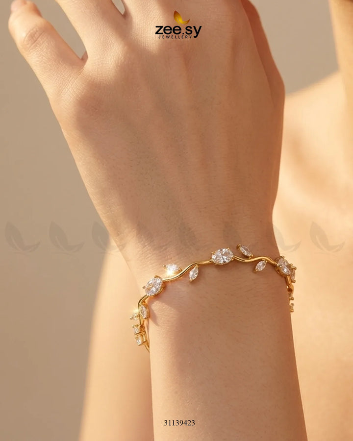 Tulip Cut Stones Floral Bracelet Finger Ring - Zeesy Jewellery Pakistan | Premium Artificial & Imitation Jewellery