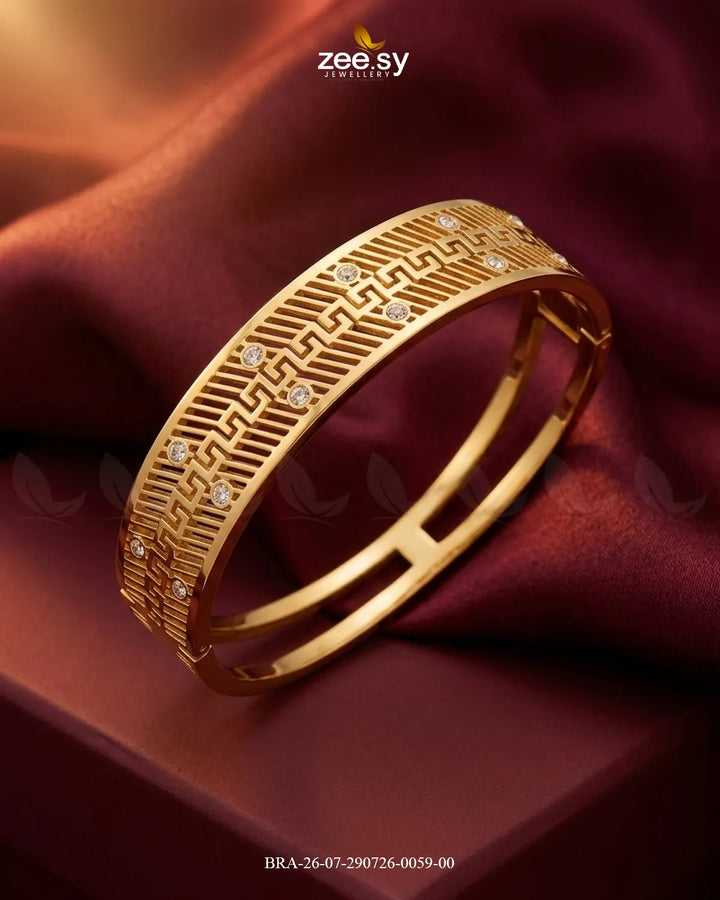 Versa Mesh Crystal Cuff Bracelet