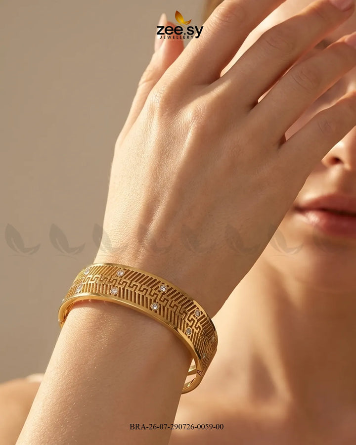 Versa Mesh Crystal Cuff Bracelet
