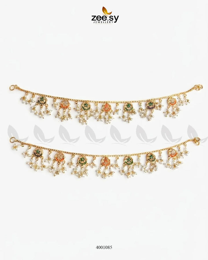 Vintage filigree pearl anklet set by SK01 featuring delicate silver design and elegant pearl accents.