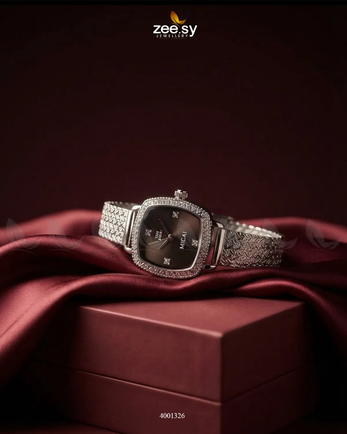 Wave Cushion Mesh Watch