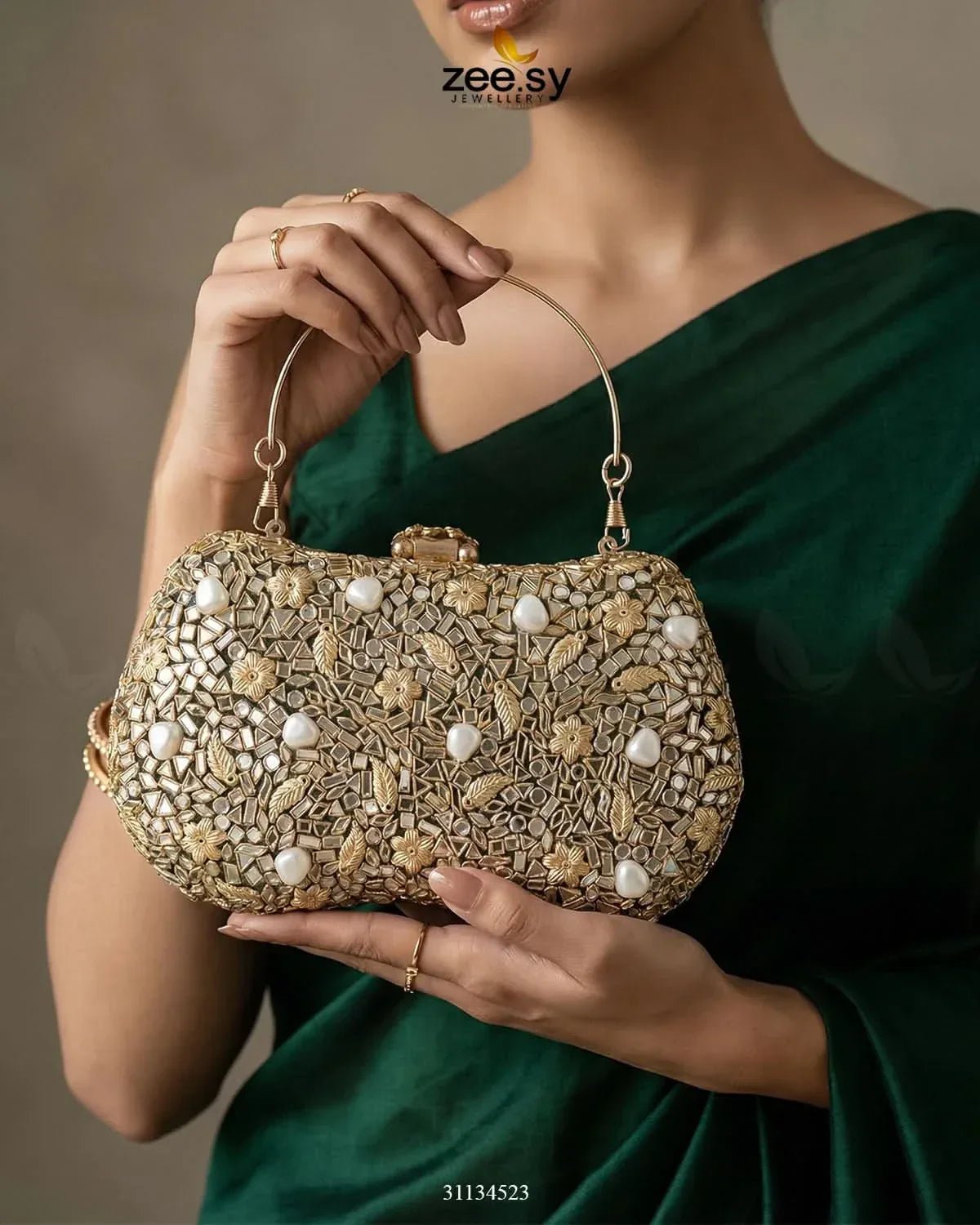 Emerald Baroque Pearl Clutch Bag ACCESSORIES - Zeesy Jewellery Pakistan | Premium Artificial & Imitation Jewellery