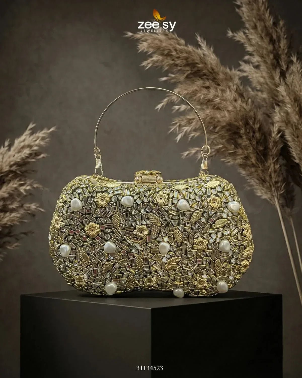 Emerald Baroque Pearl Clutch Bag ACCESSORIES - Zeesy Jewellery Pakistan | Premium Artificial & Imitation Jewellery