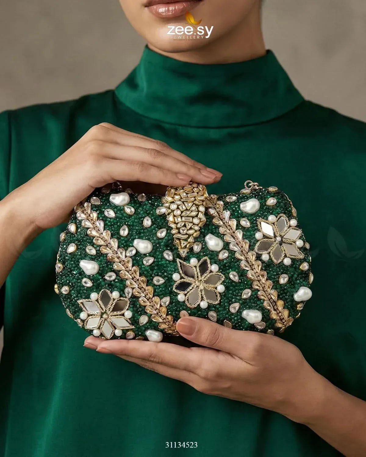 Emerald Baroque Pearl Clutch Bag ACCESSORIES - Zeesy Jewellery Pakistan | Premium Artificial & Imitation Jewellery