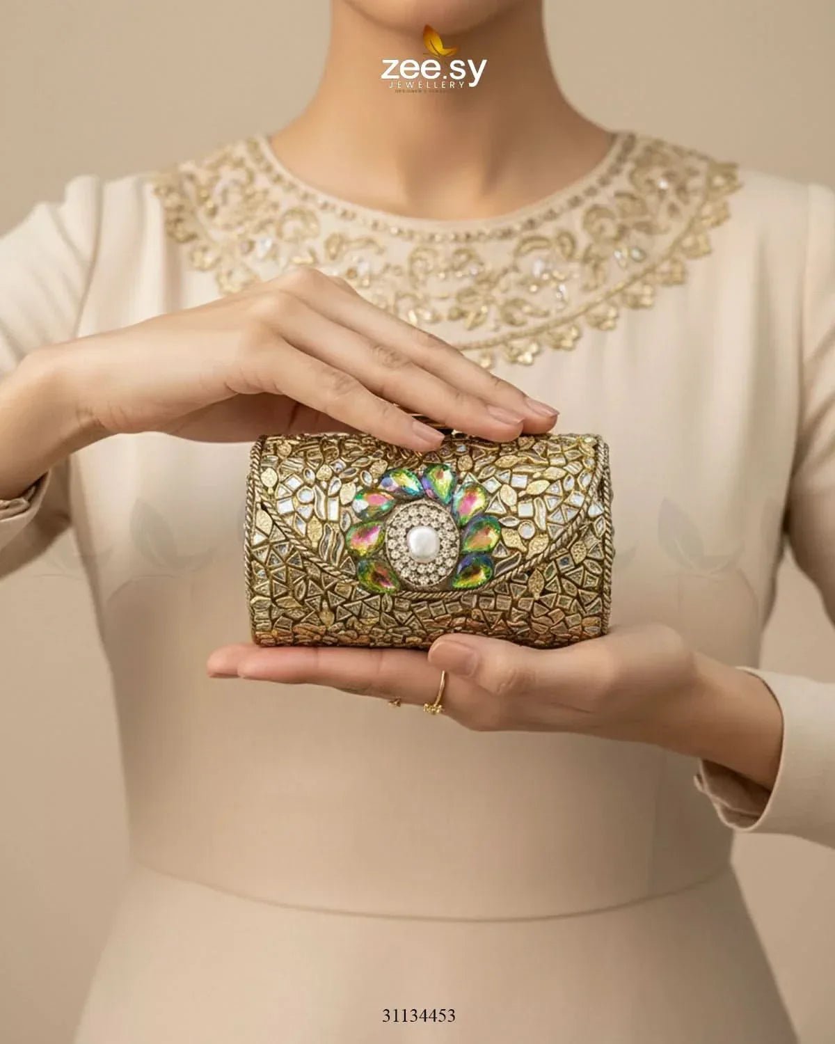 Moon Center Baroque Clutch Bag ACCESSORIES - Zeesy Jewellery Pakistan | Premium Artificial & Imitation Jewellery