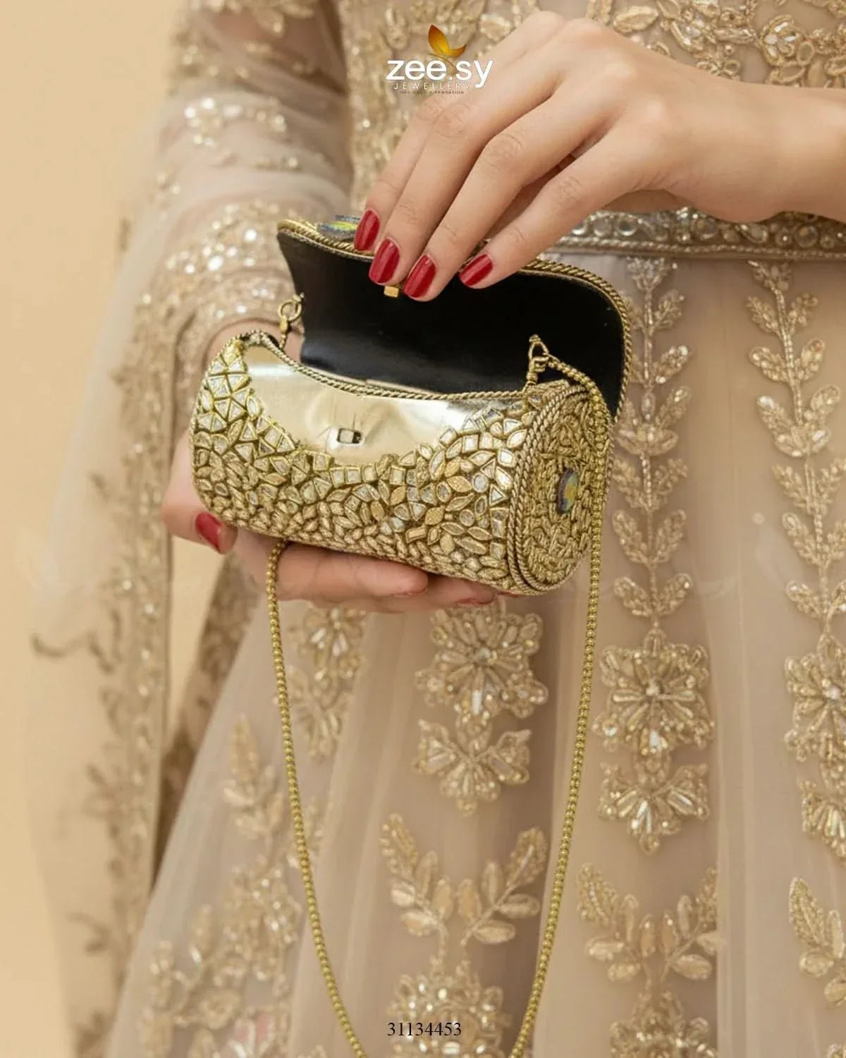 Moon Center Baroque Clutch Bag ACCESSORIES - Zeesy Jewellery Pakistan | Premium Artificial & Imitation Jewellery