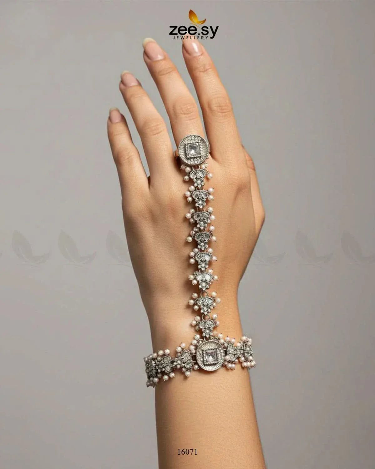 Majestic Azalea Hand Anja Accessories ACCESSORIES - Zeesy Jewellery Pakistan | Premium Artificial & Imitation Jewellery