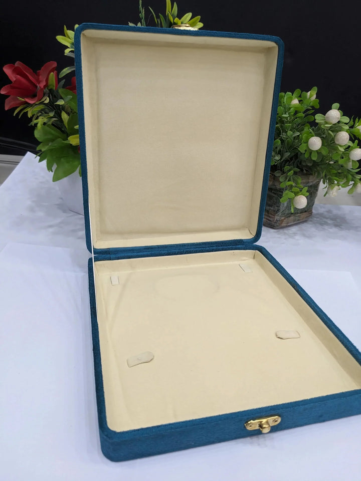 Premium Velvet Box ACCESSORIES - Zeesy Jewellery Pakistan | Premium Artificial & Imitation Jewellery