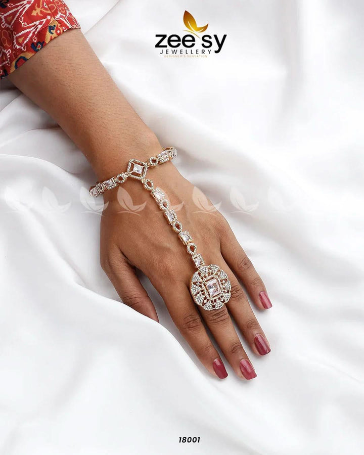Delicate Anja Golden White Anja - Zeesy Jewellery Pakistan | Premium Artificial & Imitation Jewellery