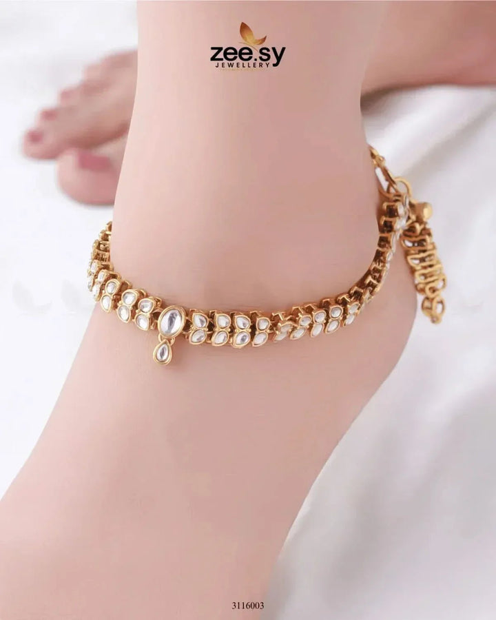 Arezzo Anklet Golden white Anklets - Zeesy Jewellery Pakistan | Premium Artificial & Imitation Jewellery