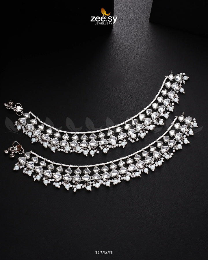 Minisha Anklets Anklets - Zeesy Jewellery Pakistan | Premium Artificial & Imitation Jewellery