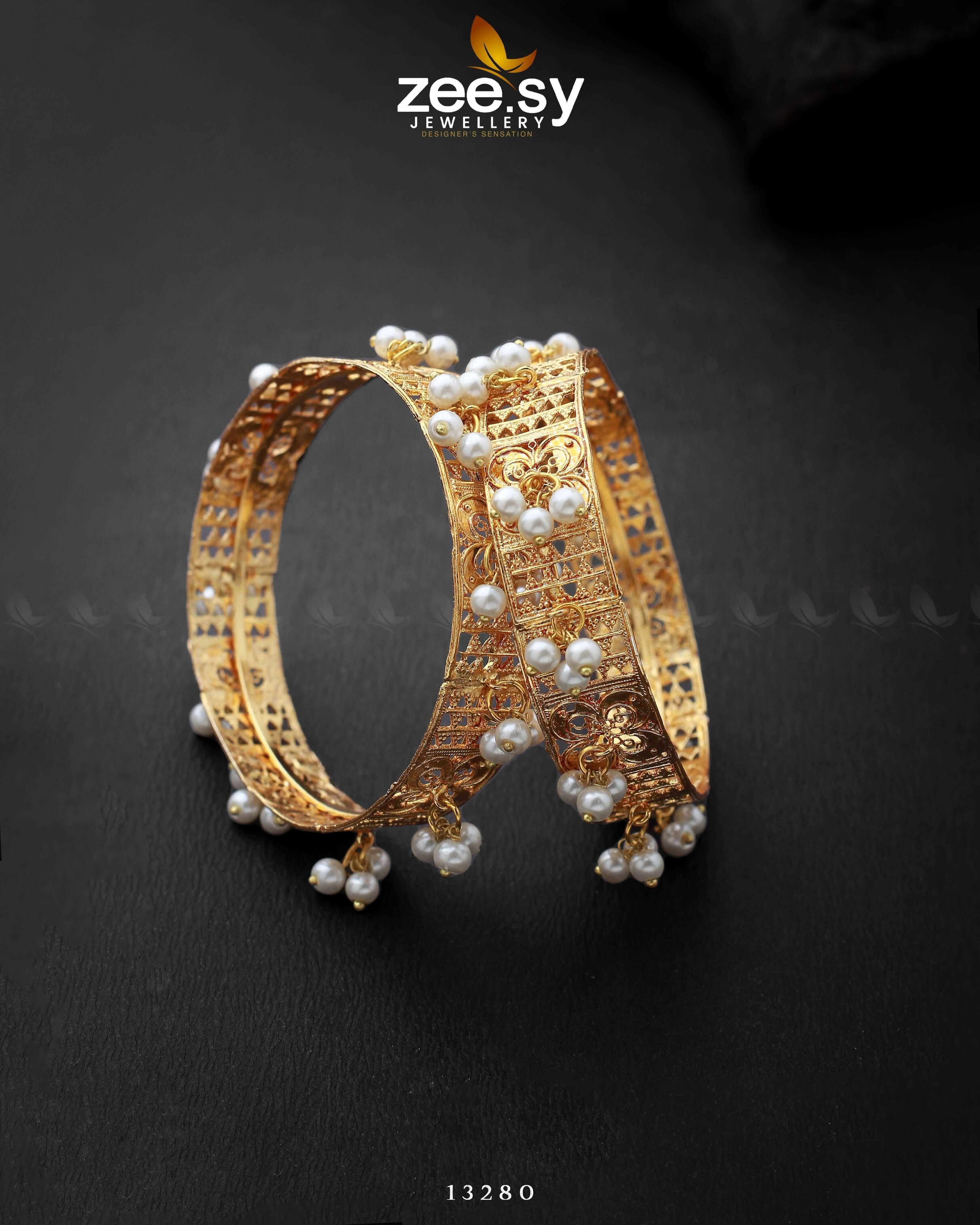 Traditional Kara Bangles Bangles - Zeesy Jewellery Pakistan | Premium Artificial & Imitation Jewellery