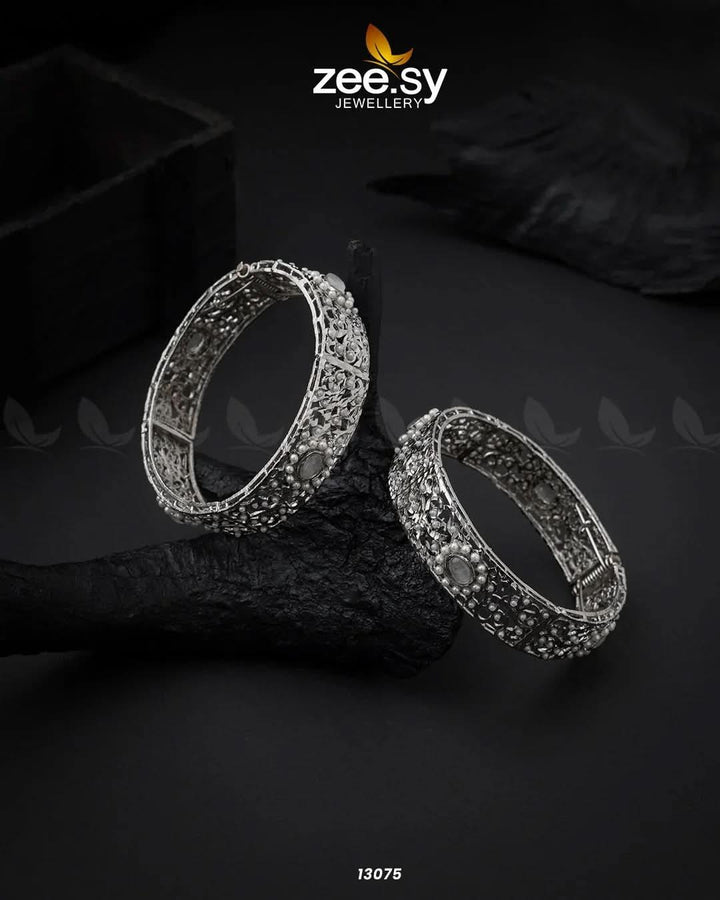 Hyderabadi kara Bangles Silver Pearl Bangles - Zeesy Jewellery Pakistan | Premium Artificial & Imitation Jewellery