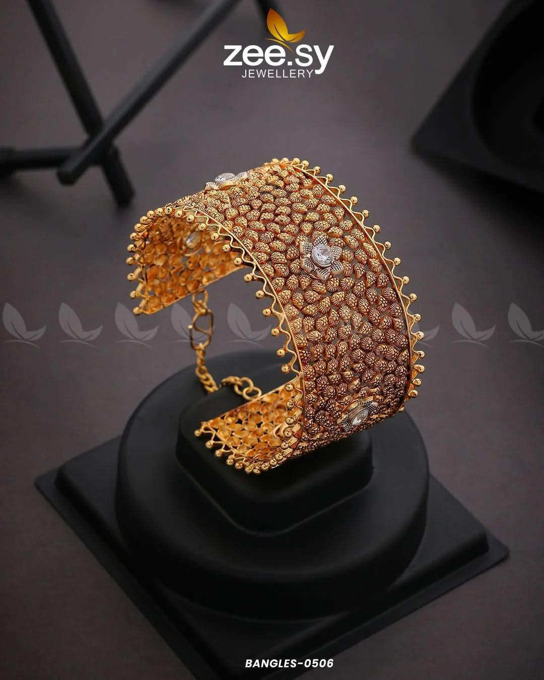 BANGLES-0506 White Bangles - Zeesy Jewellery Pakistan | Premium Artificial & Imitation Jewellery