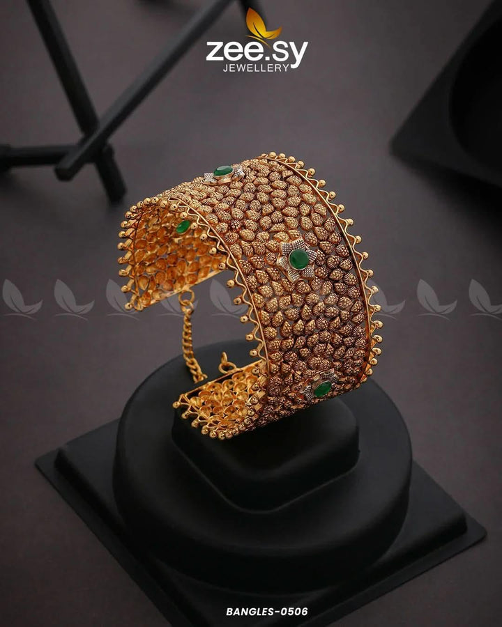 BANGLES-0506 Green Bangles - Zeesy Jewellery Pakistan | Premium Artificial & Imitation Jewellery