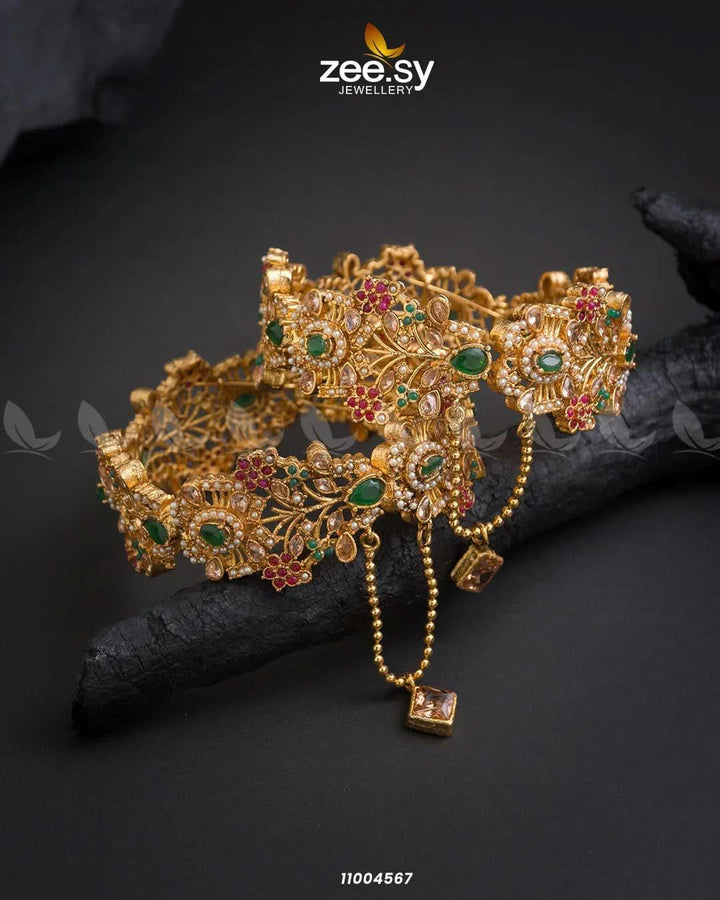 BANGLES-0340 Green Bangles - Zeesy Jewellery Pakistan | Premium Artificial & Imitation Jewellery