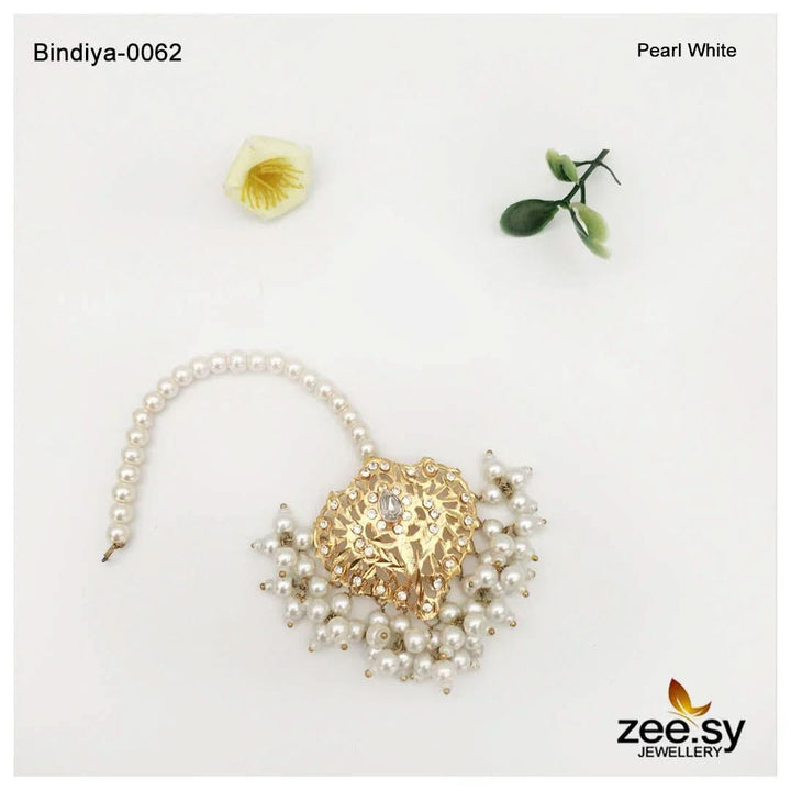 Regal Pearl Drop Traditional Bindiya Pearl White bindiya - Zeesy Jewellery Pakistan | Premium Artificial & Imitation Jewellery