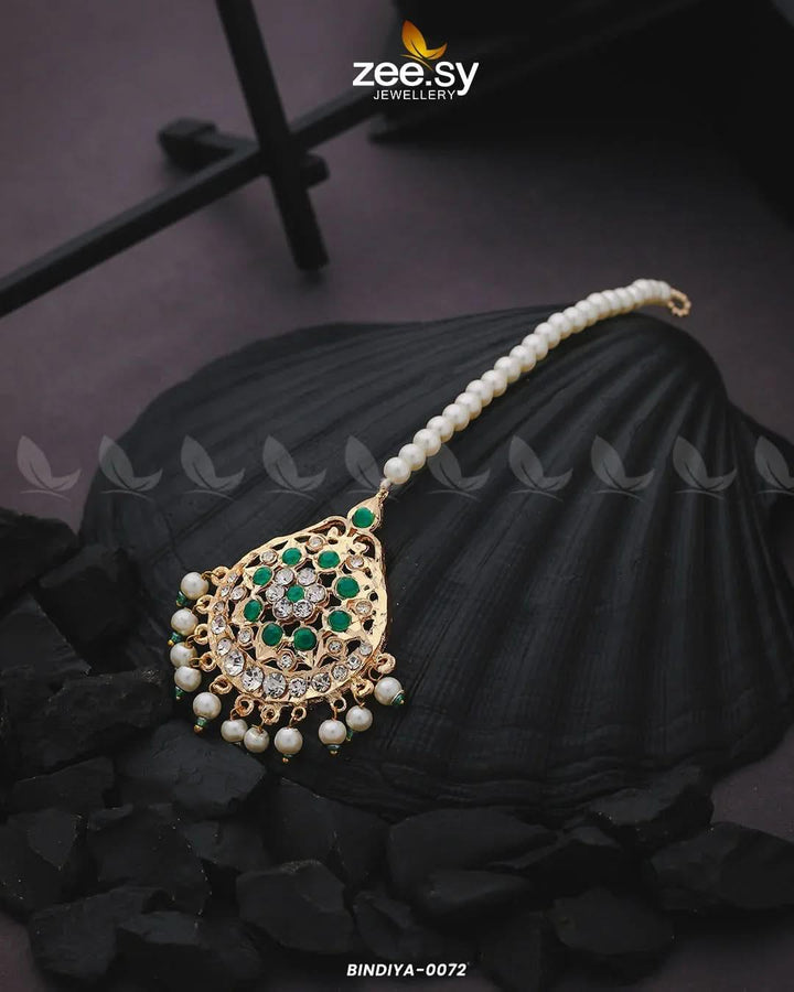 Shaahi Gulnaar Pearl drop Bindiya Green bindiya - Zeesy Jewellery Pakistan | Premium Artificial & Imitation Jewellery