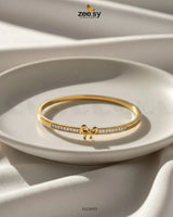 Bella Ribbon Bow Cluster Bracelet Bracelet - Zeesy Jewellery Pakistan | Premium Artificial & Imitation Jewellery
