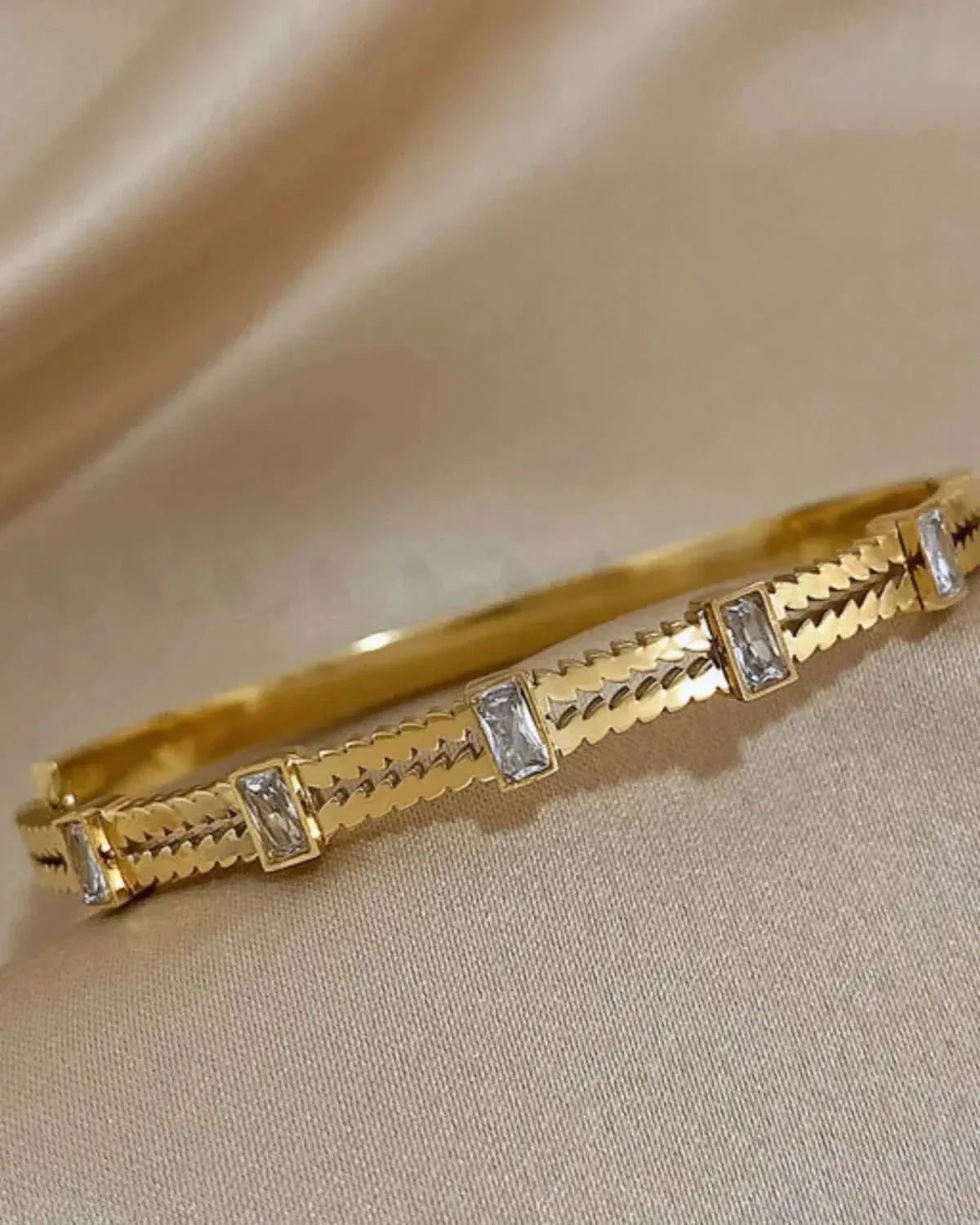 Canyon Robust Natural Bracelet Bracelet - Zeesy Jewellery Pakistan