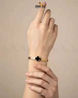 Clover Leaf Motif Bracelet Bracelet - Zeesy Jewellery Pakistan | Premium Artificial & Imitation Jewellery