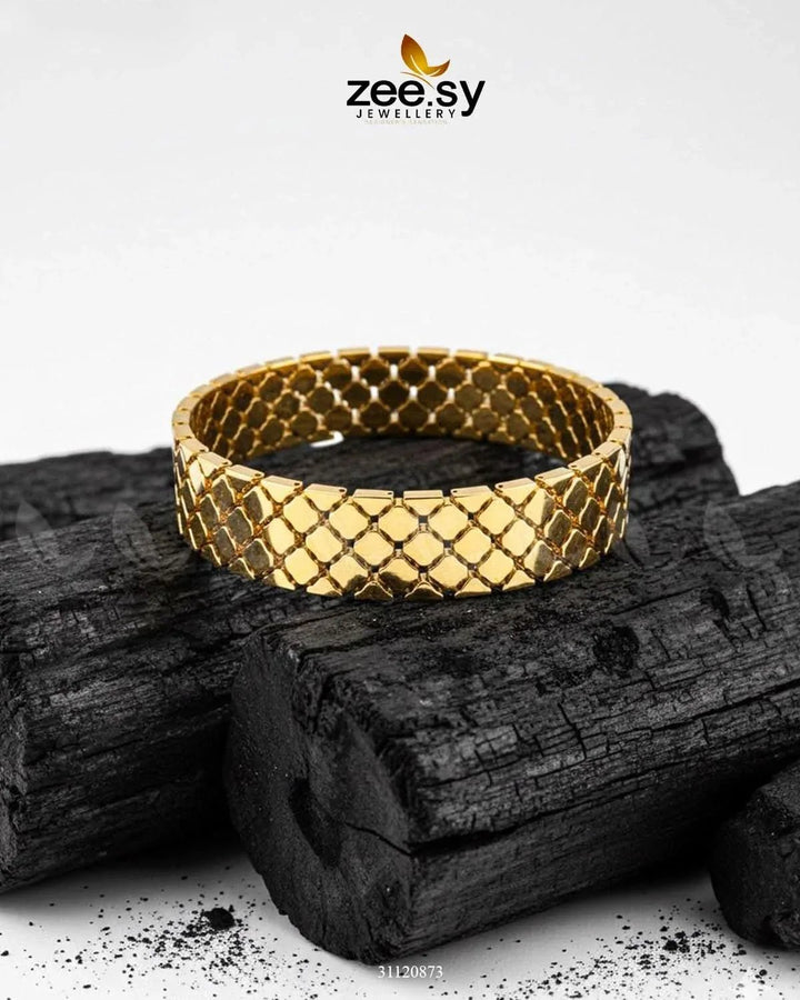 Continuum Wide Mesh Bracelet Bracelet - Zeesy Jewellery Pakistan | Premium Artificial & Imitation Jewellery