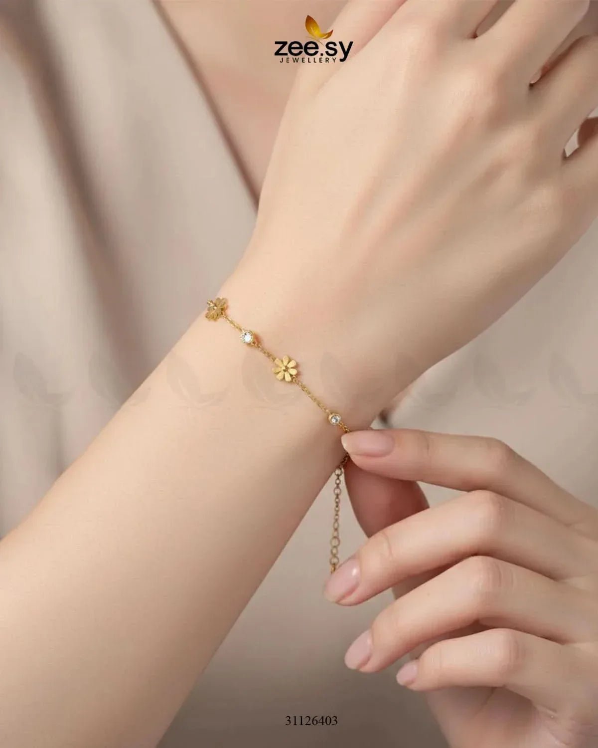 Floral Tiny Dangle Bracelet Bracelet - Zeesy Jewellery Pakistan | Premium Artificial & Imitation Jewellery