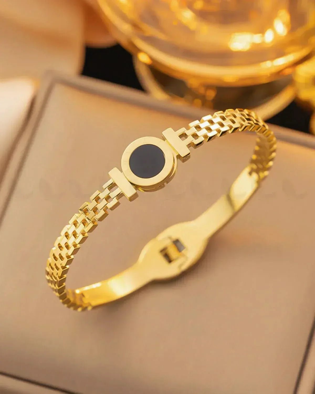 Kairo Fine Cut-Out Bracelet Bracelet - Zeesy Jewellery Pakistan