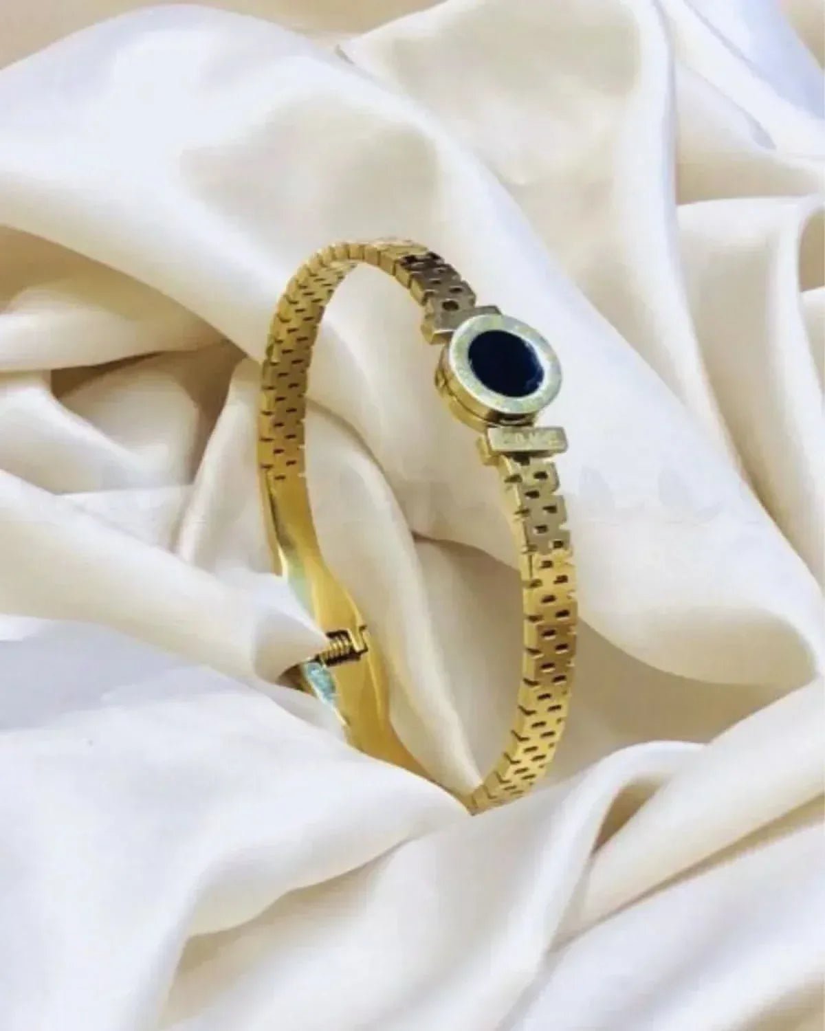 Kairo Fine Cut-Out Bracelet Bracelet - Zeesy Jewellery Pakistan