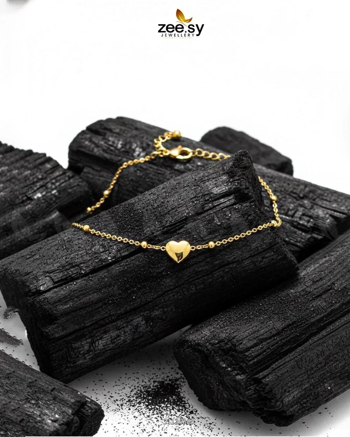 Majestic Sovereign Heart Bracelet Bracelet - Zeesy Jewellery Pakistan | Premium Artificial & Imitation Jewellery