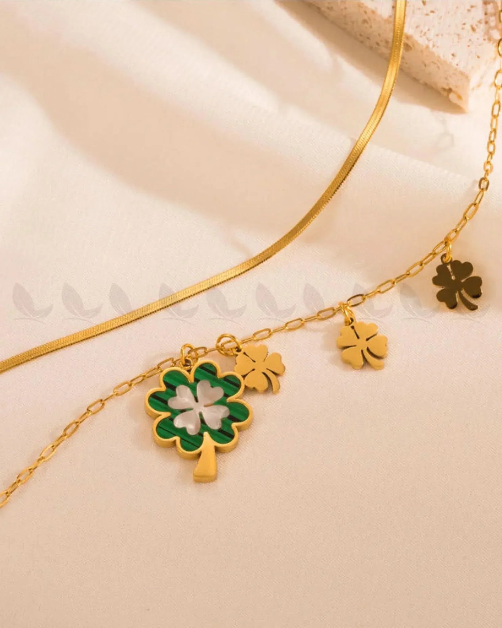 Petal Bracelet Bracelet - Zeesy Jewellery Pakistan | Premium Artificial & Imitation Jewellery