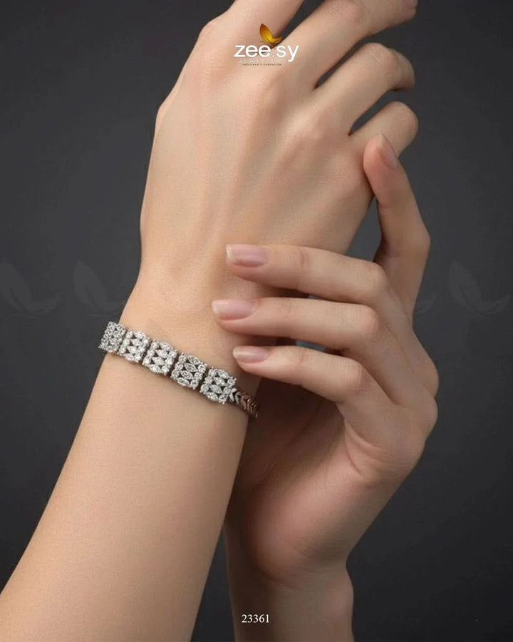 Sparkling Cluster Bracelet Bracelet - Zeesy Jewellery Pakistan | Premium Artificial & Imitation Jewellery