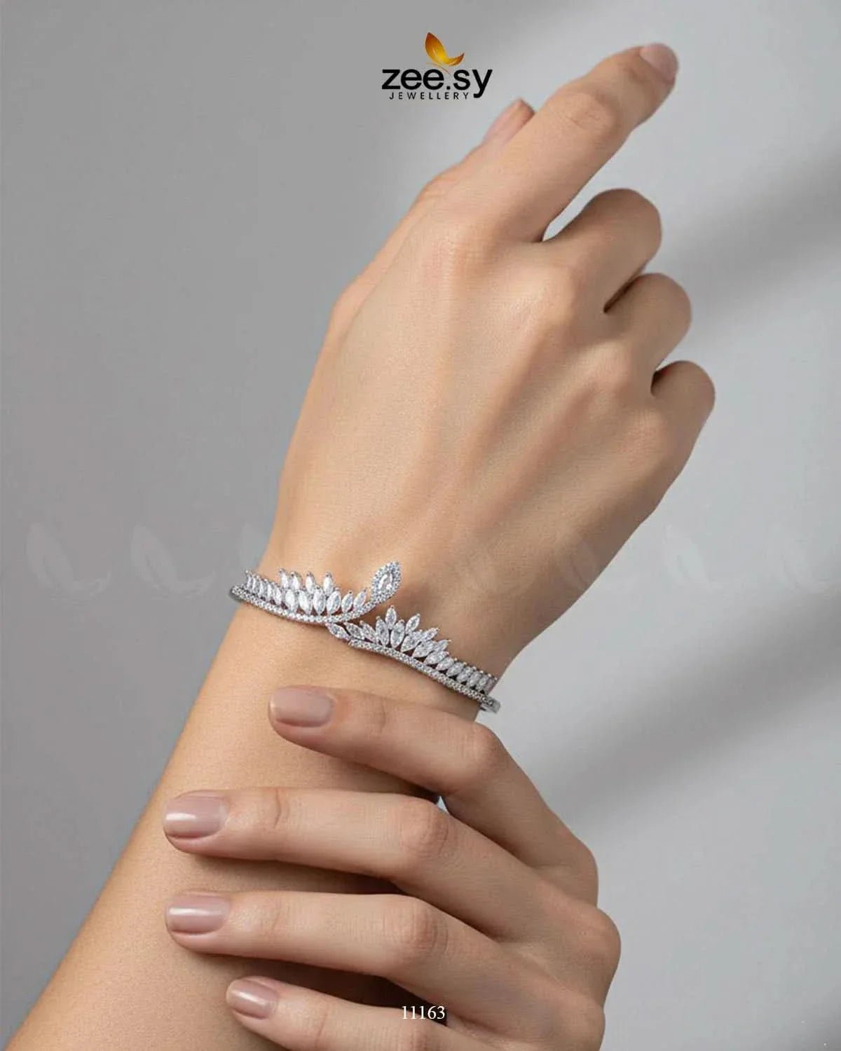 Sphere Bracelet - Zeesy.pk