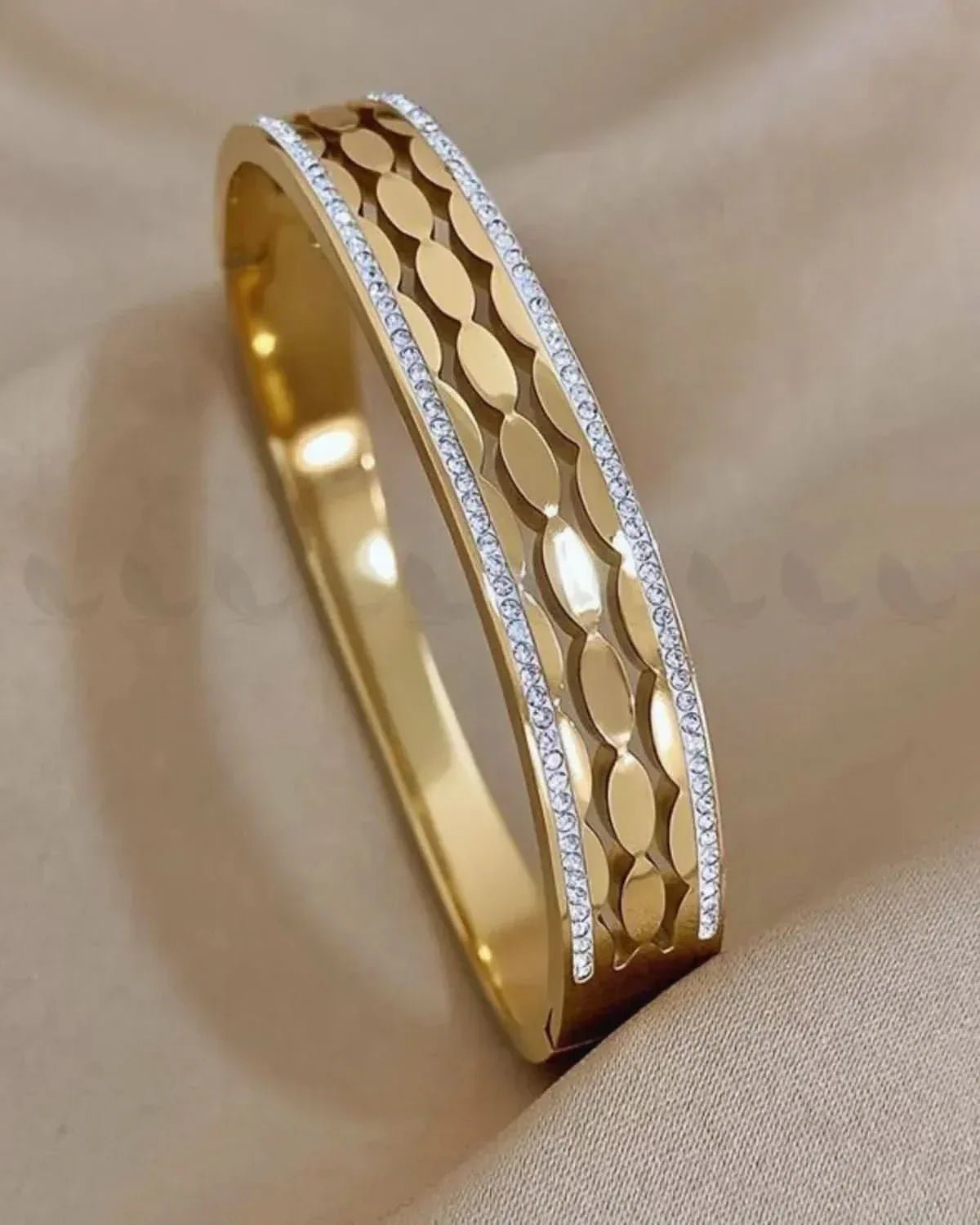 Vega Bracelet Bracelet - Zeesy Jewellery Pakistan