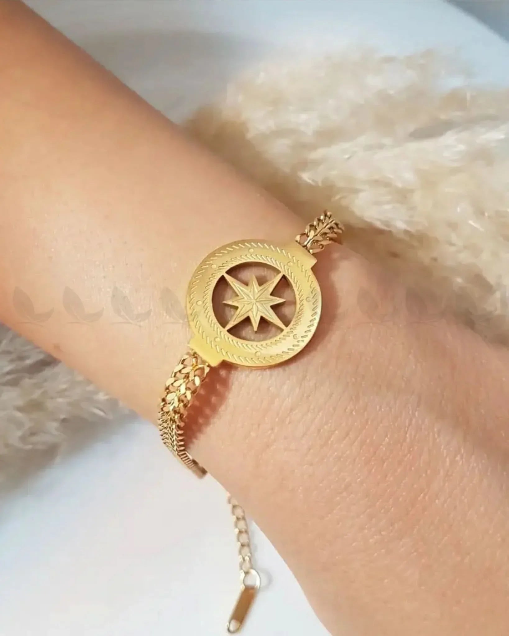 Vixen Bracelet Bracelet - Zeesy Jewellery Pakistan | Premium Artificial & Imitation Jewellery