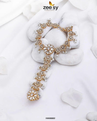 Royal Crystal Anja Bracelet Golden Bracelet - Zeesy Jewellery Pakistan | Premium Artificial & Imitation Jewellery