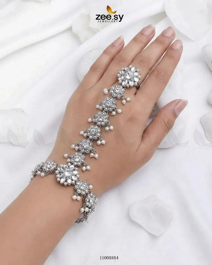 Royal Crystal Anja Bracelet Bracelet - Zeesy Jewellery Pakistan | Premium Artificial & Imitation Jewellery