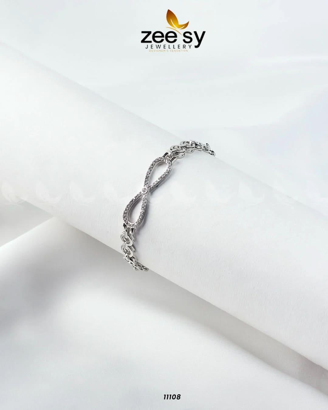 Ojos Bracelet Silver Bracelet - Zeesy Jewellery Pakistan | Premium Artificial & Imitation Jewellery