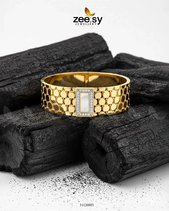 Oval Link Statement Bracelet Golden White Bracelet - Zeesy Jewellery Pakistan | Premium Artificial & Imitation Jewellery