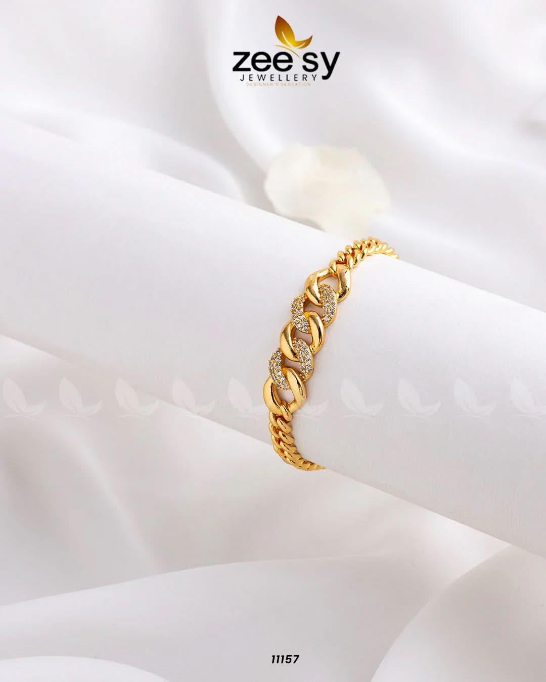 Cuff Bracelets Golden Bracelet - Zeesy Jewellery Pakistan | Premium Artificial & Imitation Jewellery